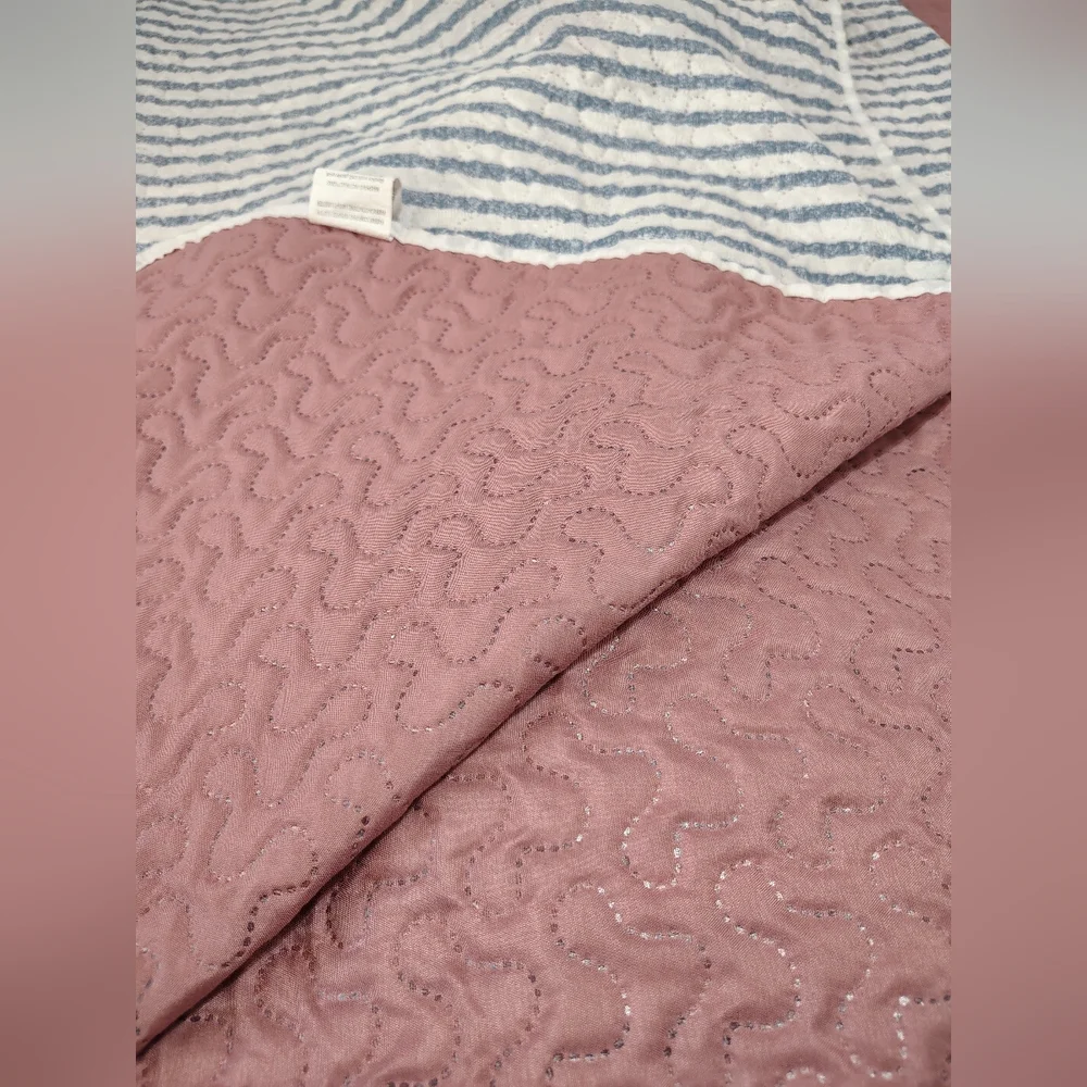 Reversible Cottagecore Quilt Twin/Twin‎ XL Blue Stripe & Mauve Pink